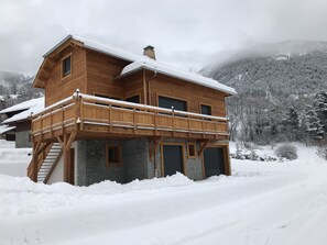 Exterior - Nice chalet for 8 persons to 1.5 km from ski slopes (Saint-Chaffrey)