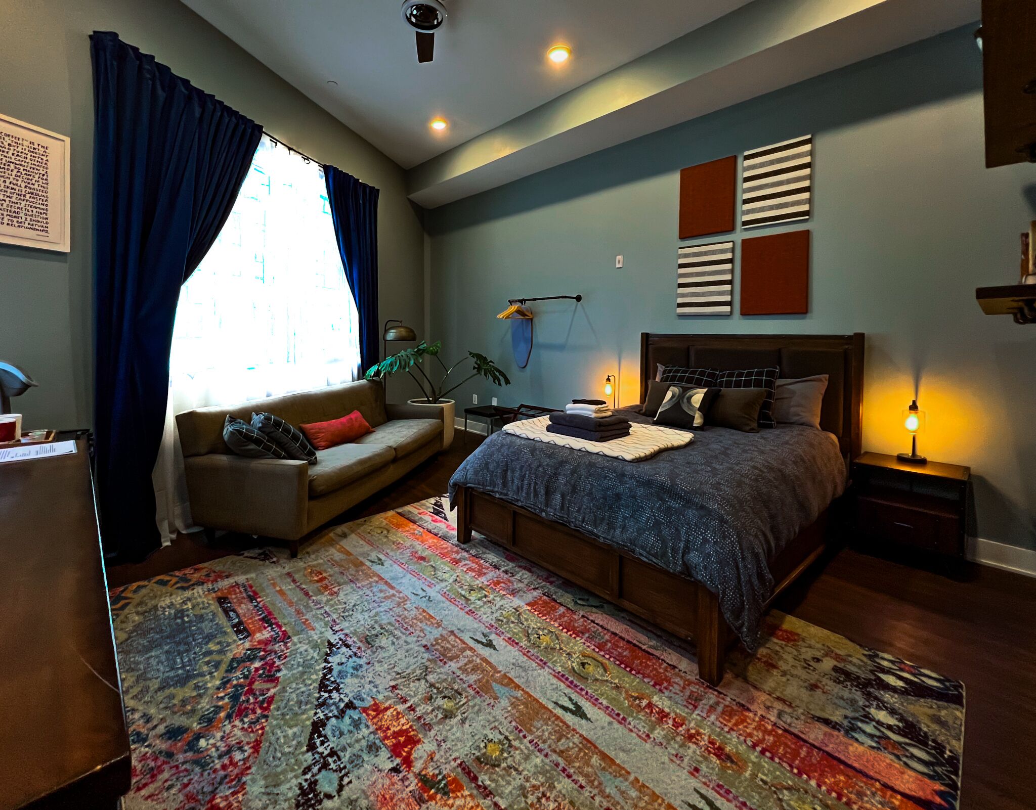 1 dormitorio, tabla de planchar con plancha, wifi gratis y ropa de cama