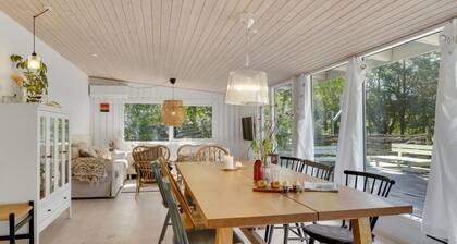 Gorgeous home in Højby with WiFi