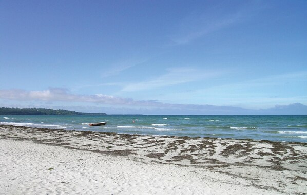 Plage à proximité, pêche sur place