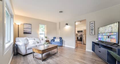 Cozy & Comfortable 1 Bedroom Suite