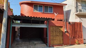 Front of property - Casa familiar Vaso Miraflores (Zihuatanejo)
