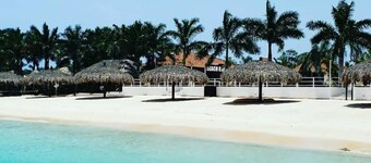 SerenityVilla with Sea View In Discovery Bay