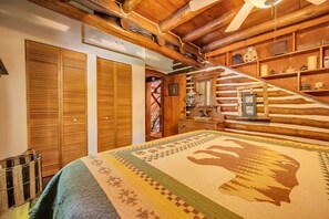 4 bedrooms, desk, free WiFi, bed sheets