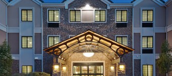 Chic 1BR Suite w/ Kitchen | Free Breakfast + Pool