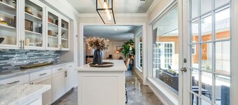 Relax with Style - Great Location and Amenities