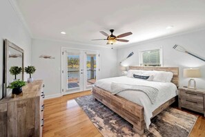 4 chambres, fer et planche à repasser, Wi-Fi, draps fournis