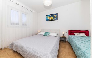 2 bedrooms, free WiFi, bed sheets