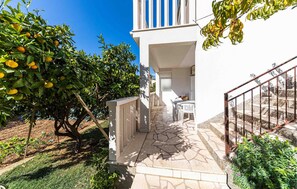 Terrace/patio - Amazing apartment in Poljica with WiFi (Poljica)