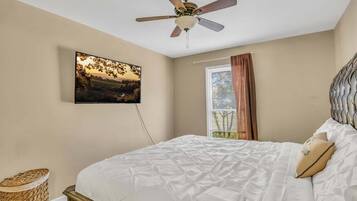 5 bedrooms, iron/ironing board, free WiFi, bed sheets