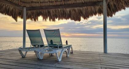 Poolside "Casita Caribe" @ Sapphire Beach Resort