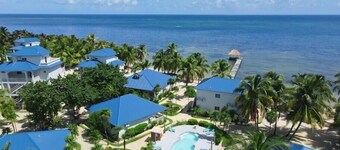 Poolside "Casita Caribe" @ Sapphire Beach Resort
