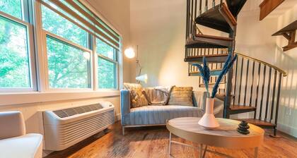 Chimney Hill - 04) Second Floor Suite 4