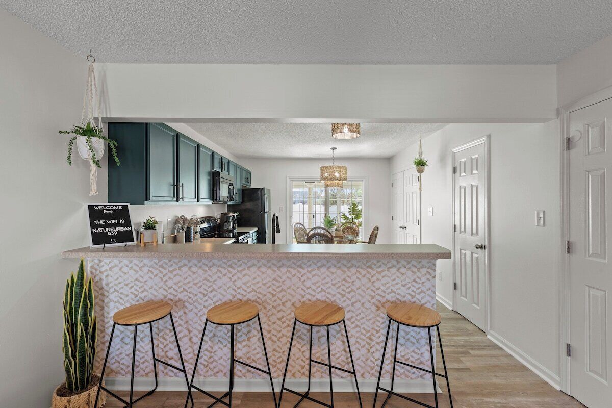 雪櫃、微波爐、焗爐、爐具