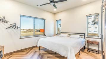 3 chambres, bureau, Wi-Fi gratuit, draps fournis