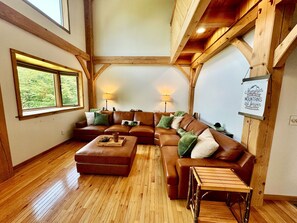 Smart TV, fireplace, ping pong, offices