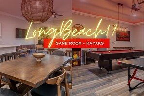 Games room - Lakefront with game room & kayaks! Sleeps 12! (Lake Hamilton)