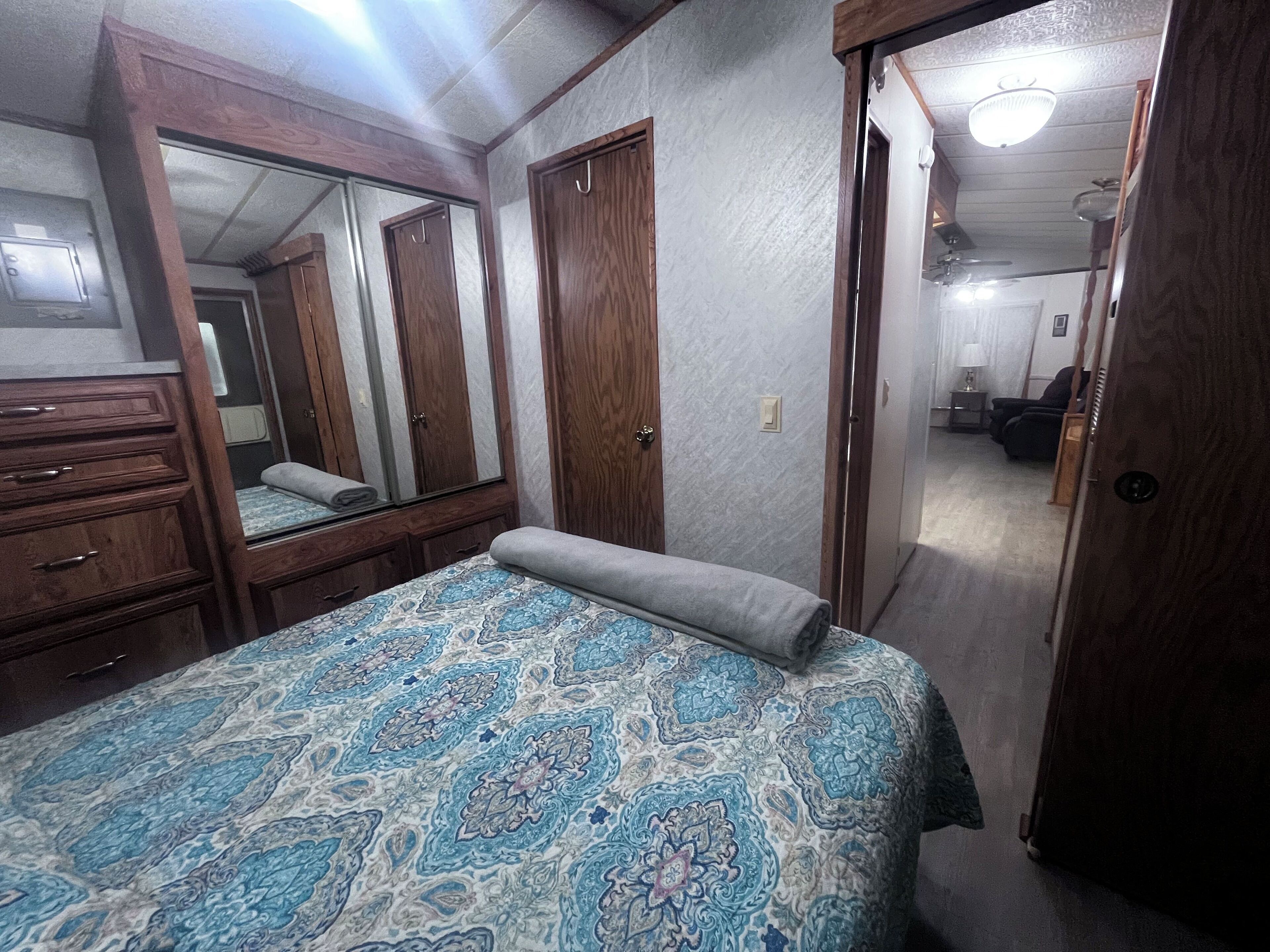 1 habitación, escritorio y wifi gratis 