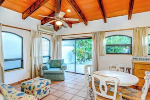 Interior - Casa Sunny Days - home in Private Gated Community w/Private Pool, Hot Tub, A/C (San José del Cabo)