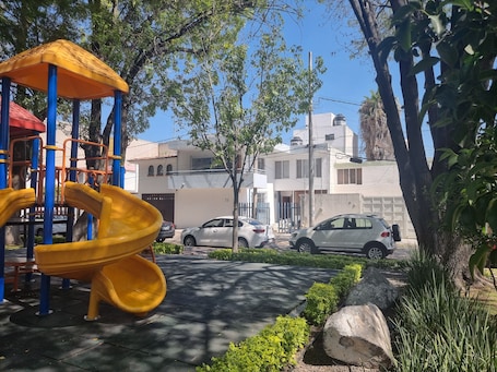 Fachada de la propiedad