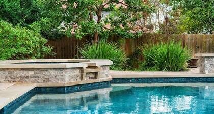Incredible Heated Pool/HotTub! Gameroom-Movieroom!