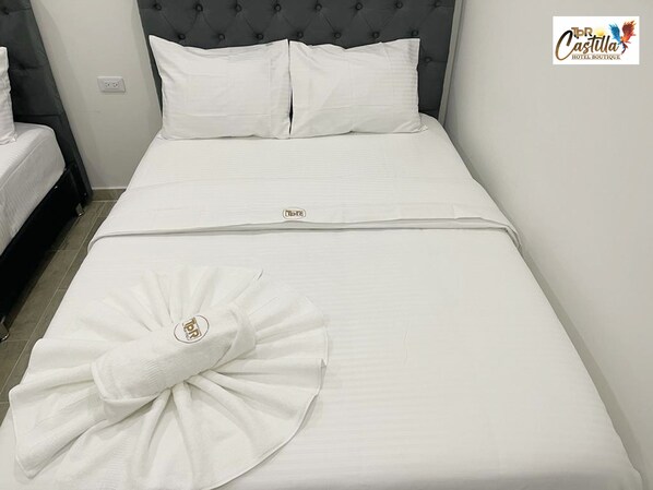 Executive Single Room | Individually decorated, desk, laptop workspace, iron/ironing board - TPR Castilla Hotel Boutique (Castilla La Nueva)