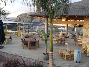 Outdoor dining - Oasis Palm Mar (Palm-Mar)