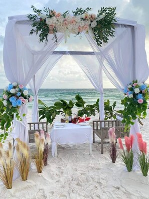 Restaurant - DG Royal Resort (Koh Rong)