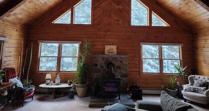 4b2b true Log retreat in the heart of the Whites