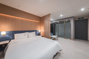 Suite | Premium bedding, down comforters, individually decorated - Hotel Palace Gyeongju (Gyeongju)