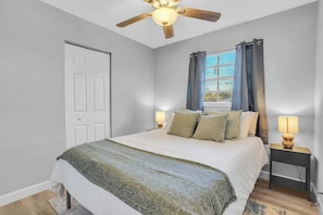 3 bedrooms, iron/ironing board, free WiFi, bed sheets