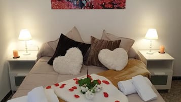 3 chambres, fer et planche Ă repasser, Wi-Fi, draps fournis