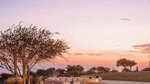 Unclassified image, 4 of 46, button - Quinta with ocean and golf course panoramic views (La Paz)
