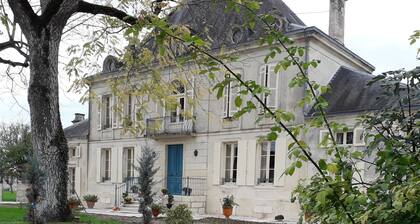 A chatelain's life for a night