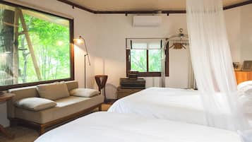 ๋ฃธ, ๊ธ์ฐ (Glamping Green Night) | ๊ฐ์ค ๋ด ๊ธ๊ณ , ๊ฐ๊ฐ ๋ค๋ฅธ ์คํ์ผ์ ์ธํ
๋ฆฌ์ด, ๊ฐ๊ฐ ๋ค๋ฅด๊ฒ ๊ฐ๊ตฌ ๋น์น, ๋ฌด๋ฃ WiFi