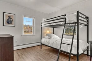 8 Schlafzimmer, WLAN, Bettwäsche