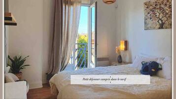 1 Schlafzimmer, BĂŒgeleisen/BĂŒgelbrett, Internetzugang, BettwĂ€sche