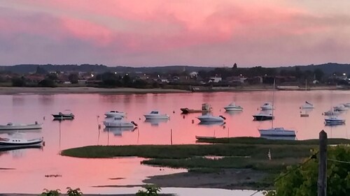 Picturesque house in the basin style sailor's house
