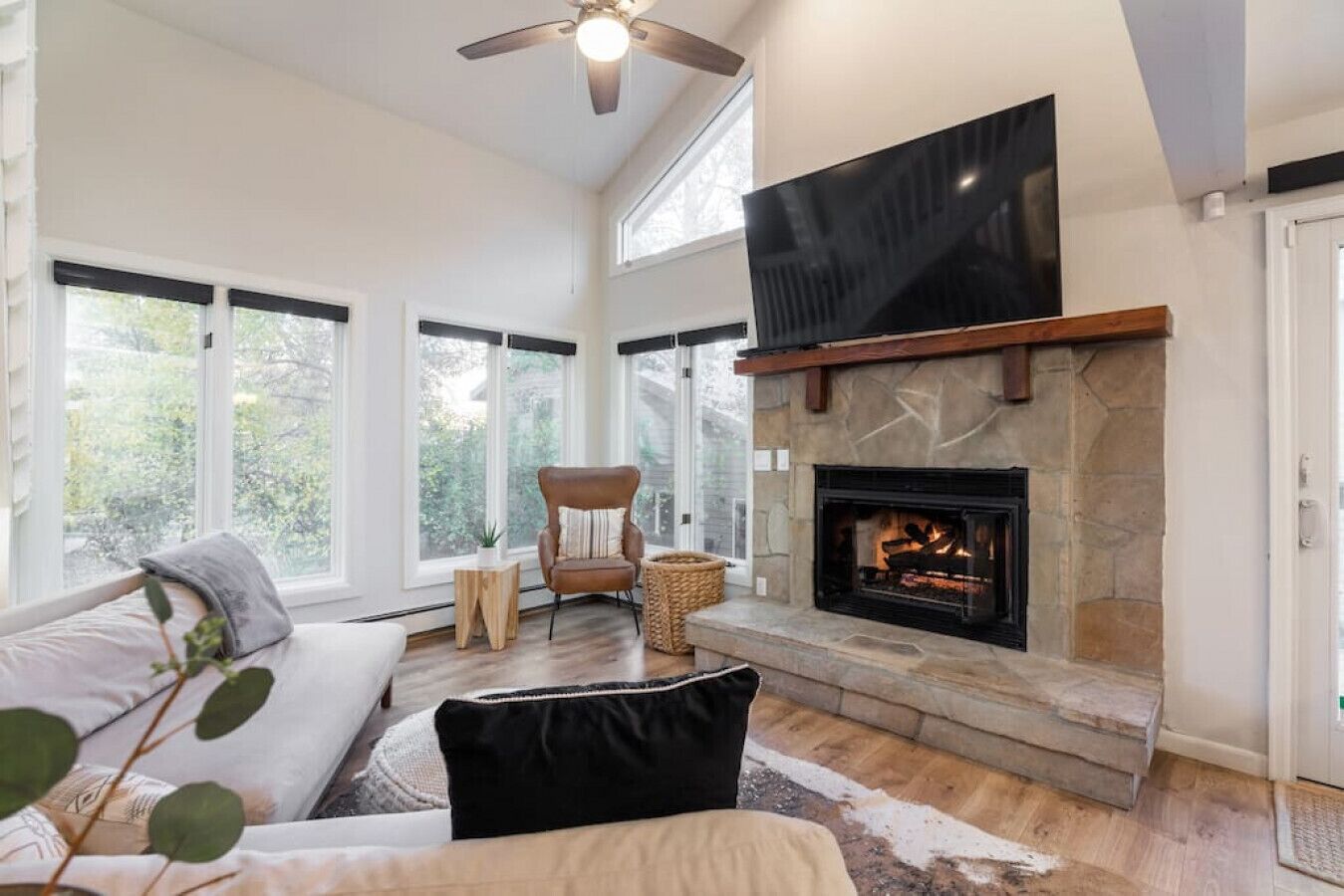 Avon/Vail Modern Mountain Getaway!