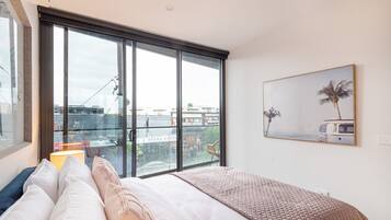 2 chambres, fer et planche Ă  repasser, Wi-Fi gratuit, draps fournis