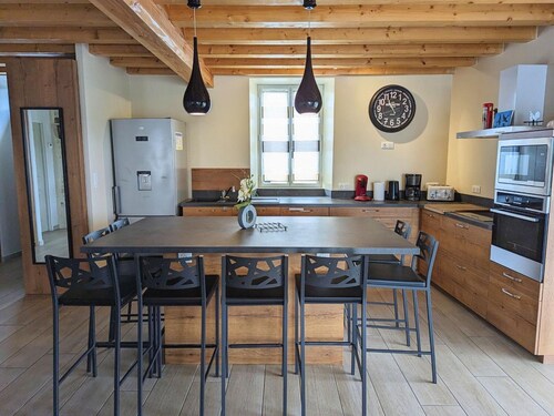 Gîte Charentais avec piscine, terrasse, et pêche - confort moderne et charme rural