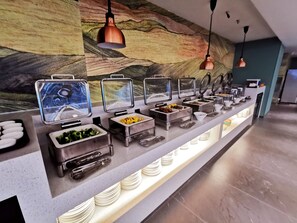 Free daily buffet breakfast  - MANDARIN HOTEL (Jiangmen)