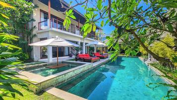Indoor pool, outdoor pool