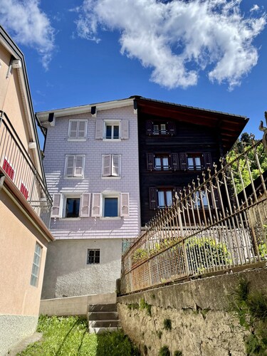 Lovely one-bedroom apartment in typical mountain house (CHIÈRA)