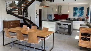 Dining - New modern house near Herlin Beach (Bangor)