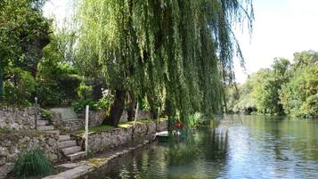 Enceinte de lâhĂ©bergement