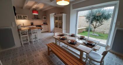 Maison de charme avec équipements bébé, vélos, fibre, proximité riviÚre - Coulonges