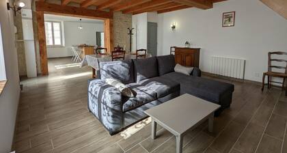 Maison lumineuse avec cour privative, proche sites culturels, tout confort, équipé bébé, wifi inclus