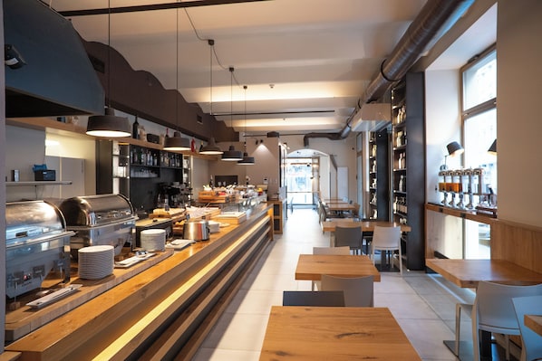 Petit déjeuner préparé sur commande (429 CZK par personne)