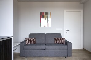 Large Studio with Kitchenette | Coin séjour